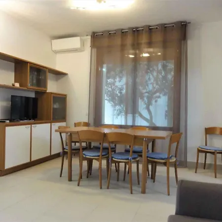 In 36470 شقة